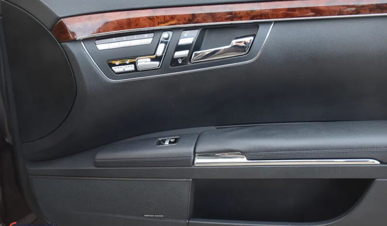 MERCEDES-BENZ Klasa S | RWD (tył) | Automatyczna | 235 KM | Brązowy full