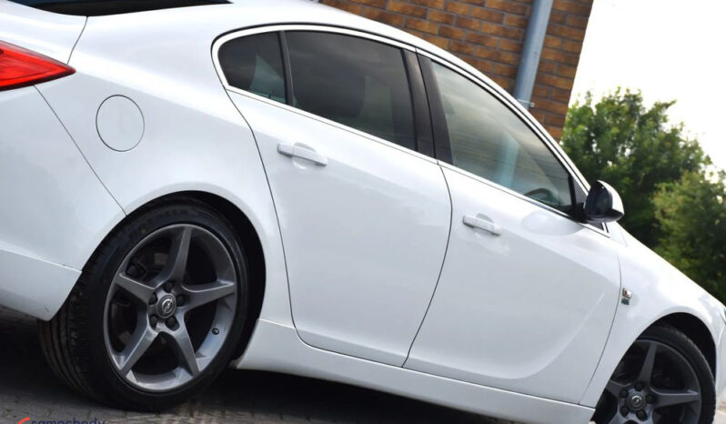 OPEL Insignia  | FWD (przód) | Manualna | 130 KM | Biały full
