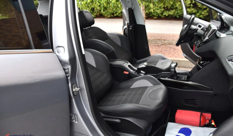 PEUGEOT 2008  | FWD (przód) | Manualna | 110 KM | Szary full