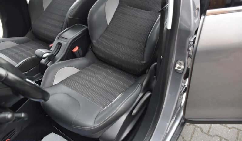PEUGEOT 2008  | FWD (przód) | Manualna | 110 KM | Szary full