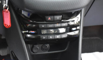 PEUGEOT 2008  | FWD (przód) | Manualna | 110 KM | Szary full