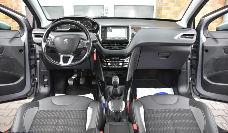 PEUGEOT 2008  | FWD (przód) | Manualna | 110 KM | Szary full