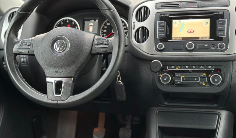 VOLKSWAGEN Tiguan  | FWD (przód) | Manualna | 160 KM | Granatowy full