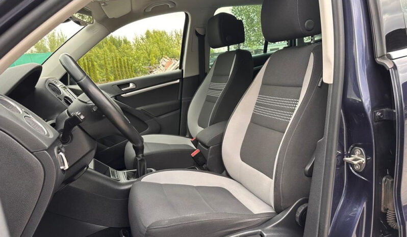 VOLKSWAGEN Tiguan  | FWD (przód) | Manualna | 160 KM | Granatowy full