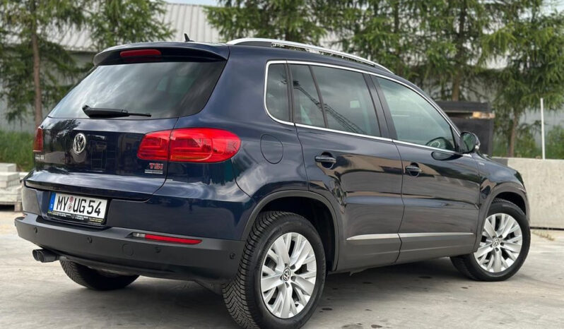 VOLKSWAGEN Tiguan  | FWD (przód) | Manualna | 160 KM | Granatowy full