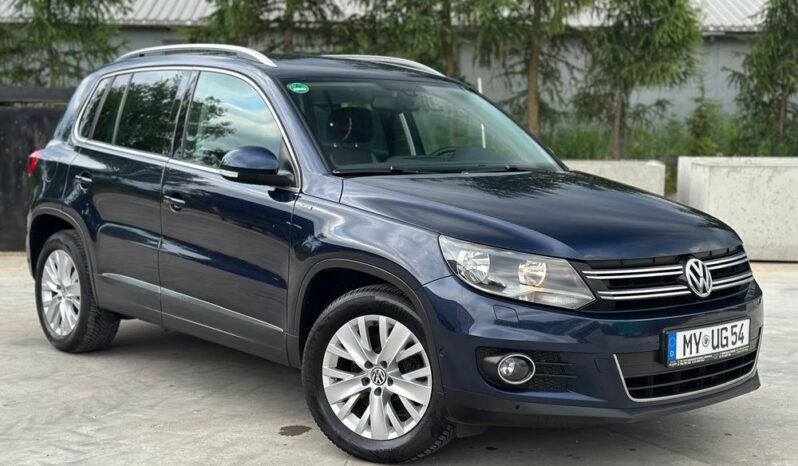 VOLKSWAGEN Tiguan  | FWD (przód) | Manualna | 160 KM | Granatowy full