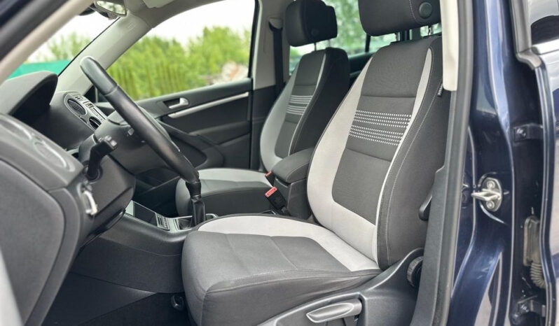 VOLKSWAGEN Tiguan  | FWD (przód) | Manualna | 160 KM | Granatowy full