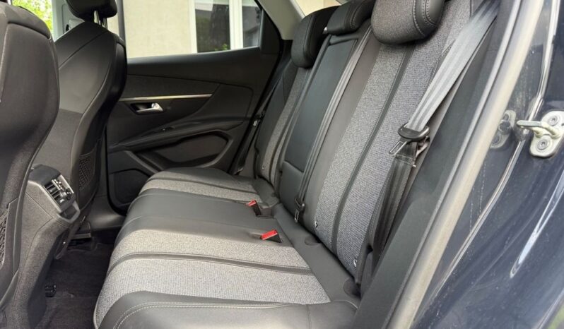 PEUGEOT 3008  | FWD (przód) | Automatyczna | 130 KM | Szary full