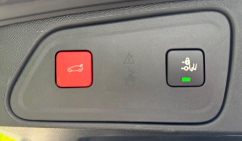 PEUGEOT 3008  | FWD (przód) | Automatyczna | 130 KM | Szary full