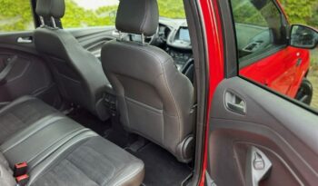 FORD Kuga  | FWD (przód) | Manualna | 150 KM | Czerwony full