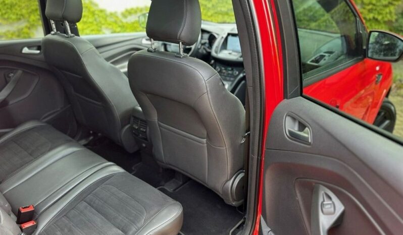 FORD Kuga  | FWD (przód) | Manualna | 150 KM | Czerwony full