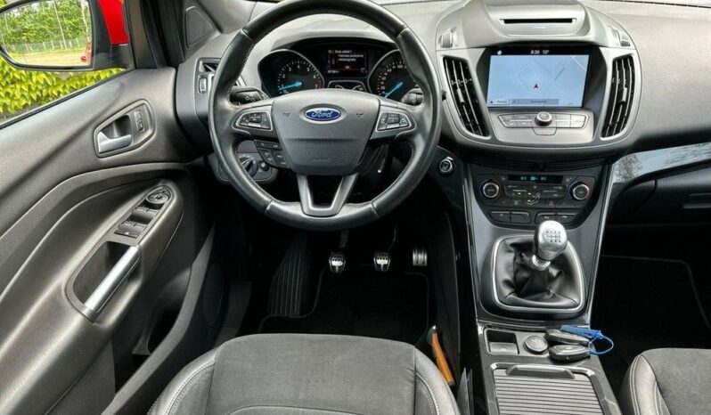 FORD Kuga  | FWD (przód) | Manualna | 150 KM | Czerwony full