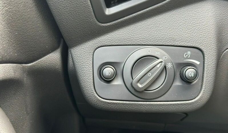 FORD Kuga  | FWD (przód) | Manualna | 150 KM | Czerwony full