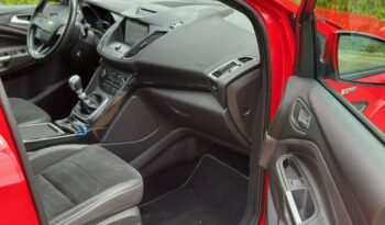 FORD Kuga  | FWD (przód) | Manualna | 150 KM | Czerwony full