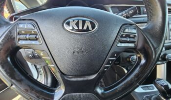 KIA Ceed  | FWD (przód) | Manualna | 136 KM | Biały full