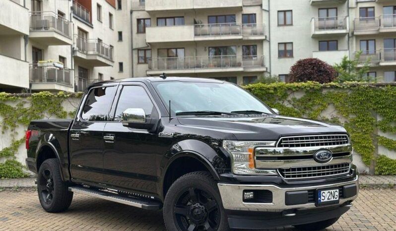 FORD F-150 | 4×4 (doł. automatycznie) | Automatyczna | 392 KM | Czarny full