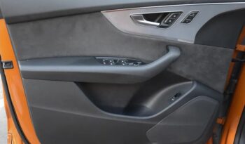 AUDI Q8  | 4×4 (stały) | Automatyczna | 286 KM | Pomarańczowy full