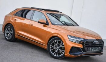 AUDI Q8  | 4×4 (stały) | Automatyczna | 286 KM | Pomarańczowy full