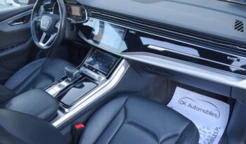 AUDI Q8  | 4×4 (stały) | Automatyczna | 286 KM | Pomarańczowy full