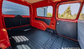 VOLKSWAGEN Caddy | 4×4 (stały) | Manualna | 122 KM | Czerwony full