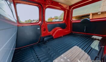 VOLKSWAGEN Caddy | 4×4 (stały) | Manualna | 122 KM | Czerwony full