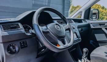 VOLKSWAGEN Caddy | 4×4 (stały) | Manualna | 122 KM | Czerwony full