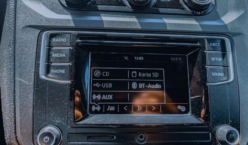 VOLKSWAGEN Caddy | 4×4 (stały) | Manualna | 122 KM | Czerwony full