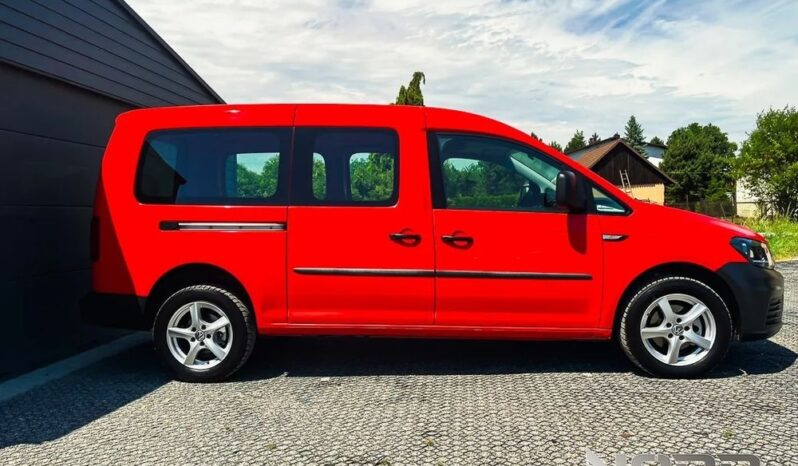 VOLKSWAGEN Caddy | 4×4 (stały) | Manualna | 122 KM | Czerwony full