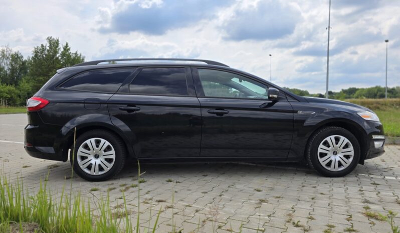 FORD Mondeo  | FWD (przód) | Manualna | 120 KM | Czarny full