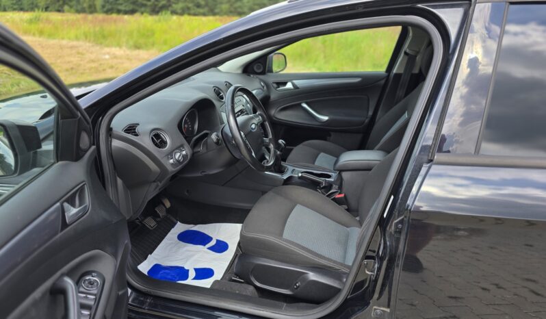 FORD Mondeo  | FWD (przód) | Manualna | 120 KM | Czarny full