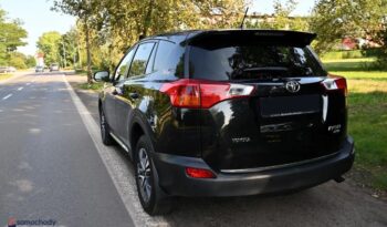 TOYOTA RAV4  | 4×4 (doł. automatycznie) | Manualna | 124 KM | Czarny full
