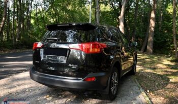 TOYOTA RAV4  | 4×4 (doł. automatycznie) | Manualna | 124 KM | Czarny full