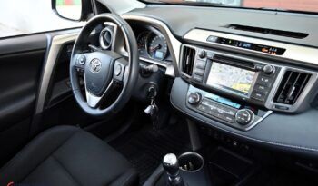 TOYOTA RAV4  | 4×4 (doł. automatycznie) | Manualna | 124 KM | Czarny full