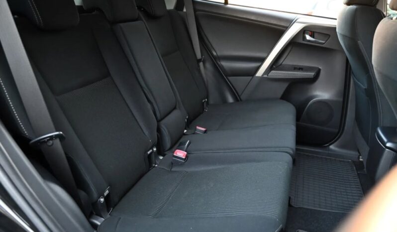 TOYOTA RAV4  | 4×4 (doł. automatycznie) | Manualna | 124 KM | Czarny full