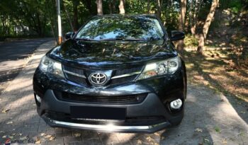 TOYOTA RAV4  | 4×4 (doł. automatycznie) | Manualna | 124 KM | Czarny full
