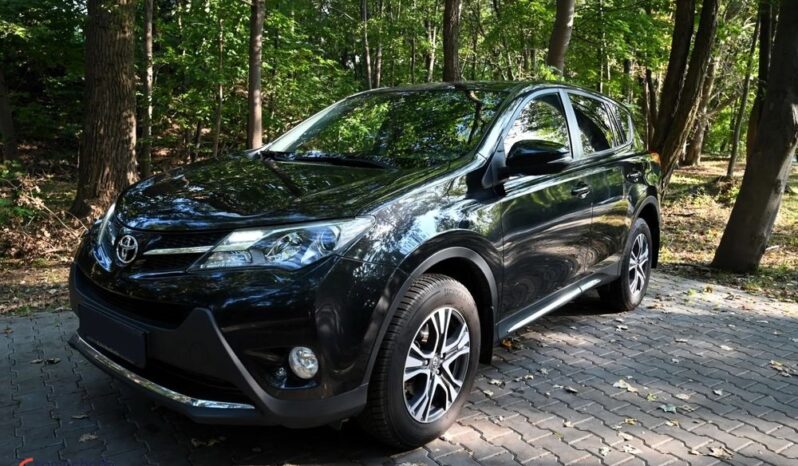 TOYOTA RAV4  | 4×4 (doł. automatycznie) | Manualna | 124 KM | Czarny full