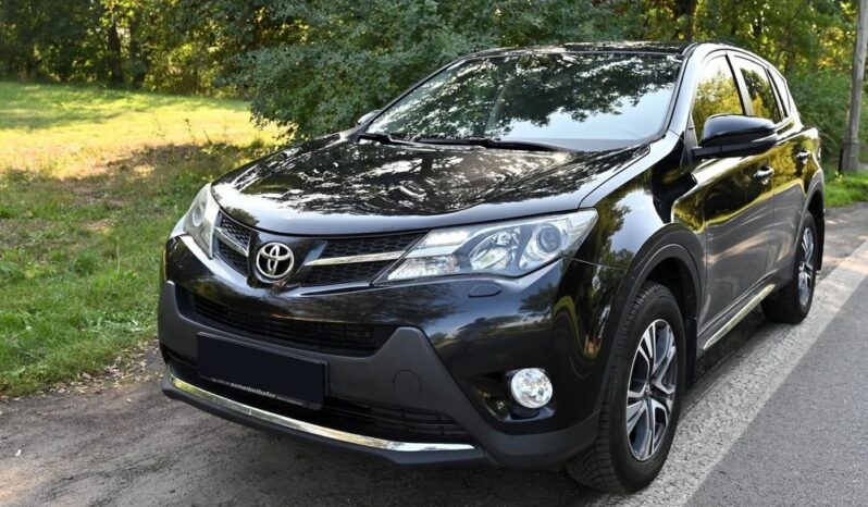 TOYOTA RAV4  | 4×4 (doł. automatycznie) | Manualna | 124 KM | Czarny full