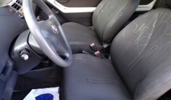 TOYOTA Yaris  | FWD (przód) | Manualna | 70 KM | Biały full