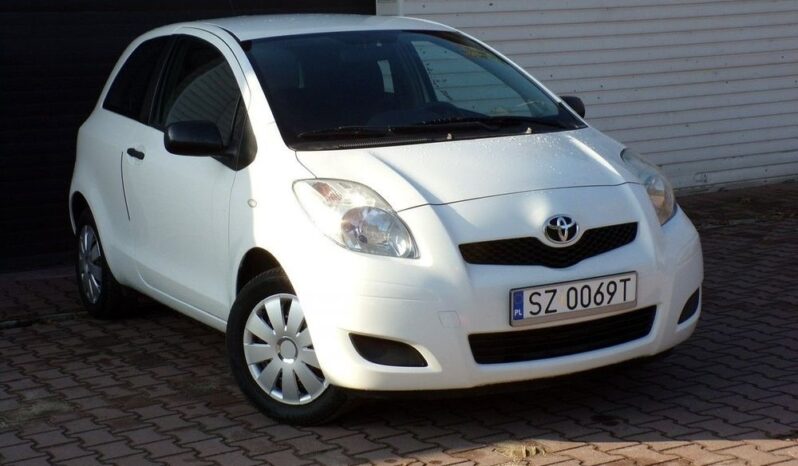 TOYOTA Yaris  | FWD (przód) | Manualna | 70 KM | Biały full