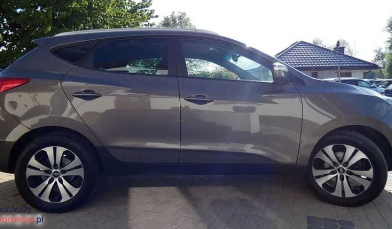 HYUNDAI ix35  | FWD (przód) | Manualna | 135 KM | Brązowy full