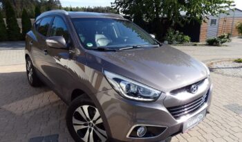 HYUNDAI ix35  | FWD (przód) | Manualna | 135 KM | Brązowy full