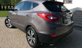 HYUNDAI ix35  | FWD (przód) | Manualna | 135 KM | Brązowy full