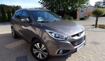 HYUNDAI ix35  | FWD (przód) | Manualna | 135 KM | Brązowy full