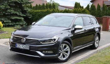 Volkswagen Passat  | 4X4 (Doł. Ręcznie) | Automatyczna | 220 Km | Szary