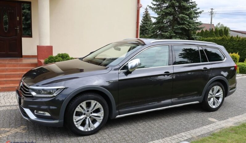 VOLKSWAGEN Passat  | 4×4 (doł. ręcznie) | Automatyczna | 220 KM | Szary full