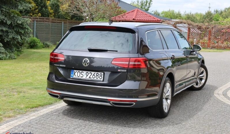 VOLKSWAGEN Passat  | 4×4 (doł. ręcznie) | Automatyczna | 220 KM | Szary full