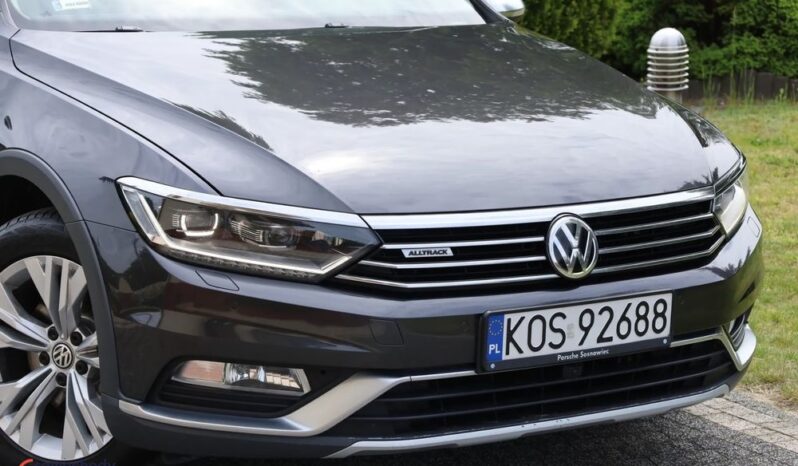 VOLKSWAGEN Passat  | 4×4 (doł. ręcznie) | Automatyczna | 220 KM | Szary full