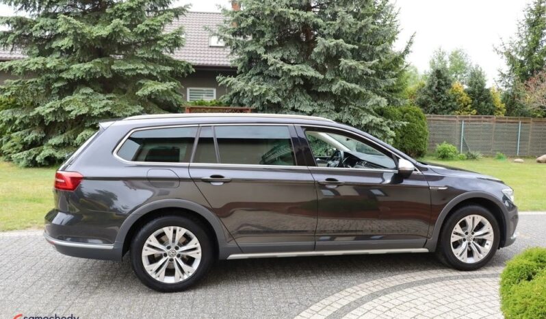 VOLKSWAGEN Passat  | 4×4 (doł. ręcznie) | Automatyczna | 220 KM | Szary full