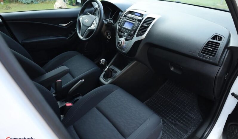 HYUNDAI ix20  | FWD (przód) | Manualna | 90 KM | Biały full