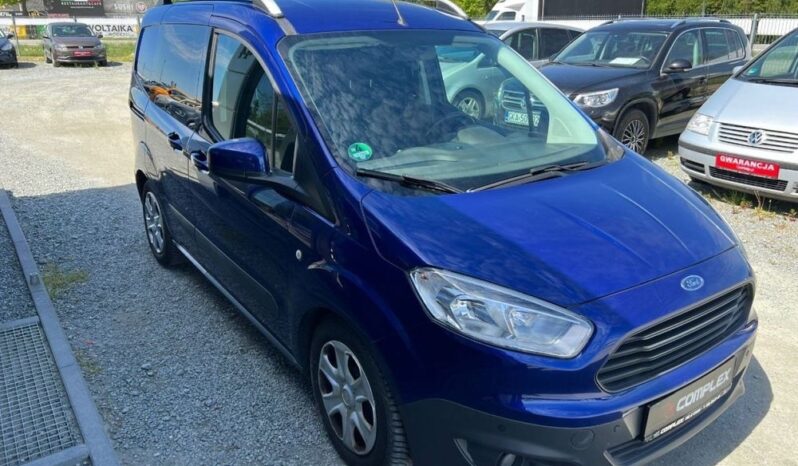 FORD Transit Courier  | FWD (przód) | Manualna | 75 KM | Niebieski full